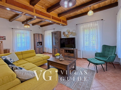 House Toni Living room