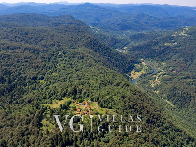 House Toni Microlocation