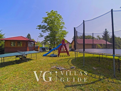 House Kiki Additional content