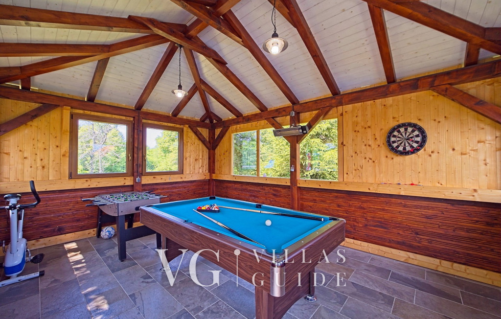 House Kiki Additional content