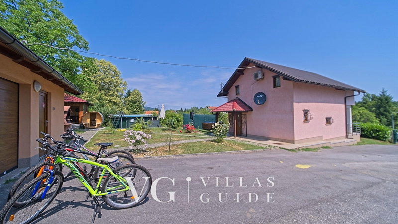 House Kiki Dodatni sadržaji