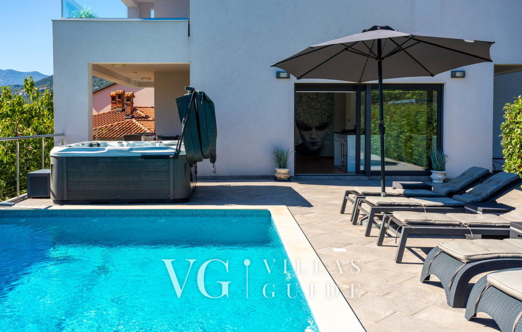 Villa Angello pool&whirpool&pet friendly Pool