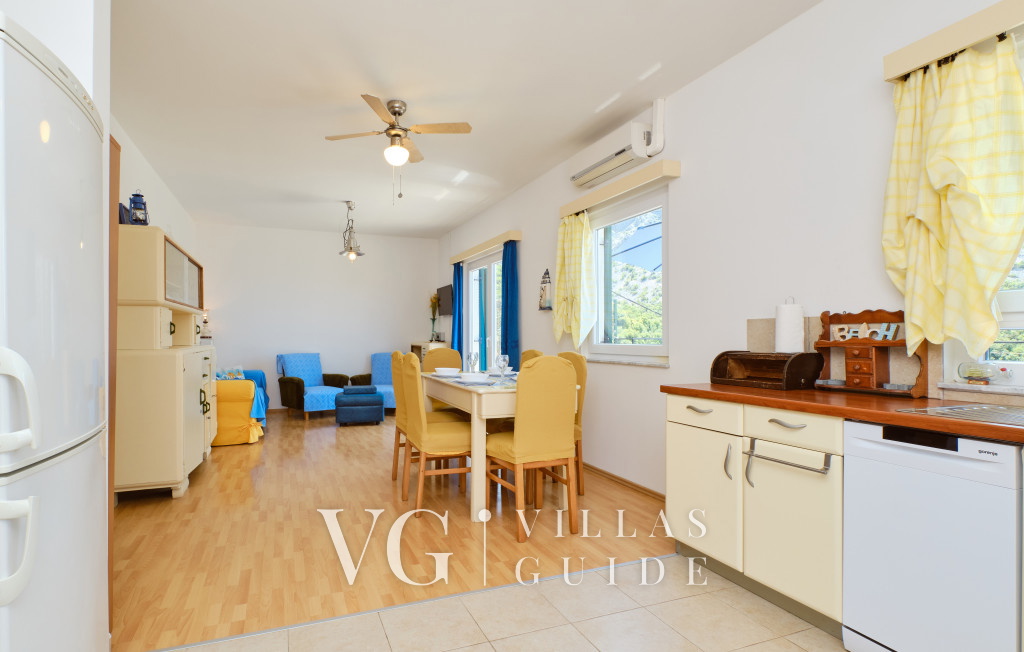 Villa House Vissum with pool&sea view Kitchen