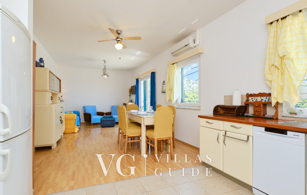 Villa House Vissum with pool&sea view Kitchen