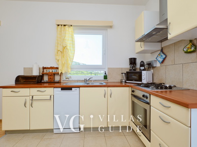 Villa House Vissum with pool&sea view Kitchen