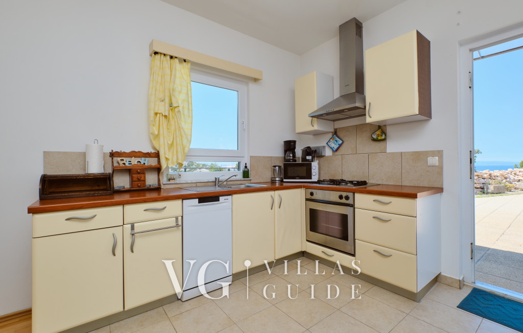 Villa House Vissum with pool&sea view Kitchen