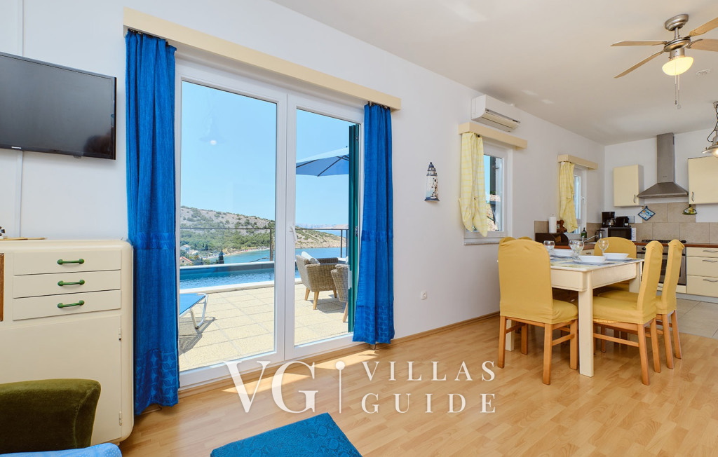 Villa House Vissum with pool&sea view Kitchen