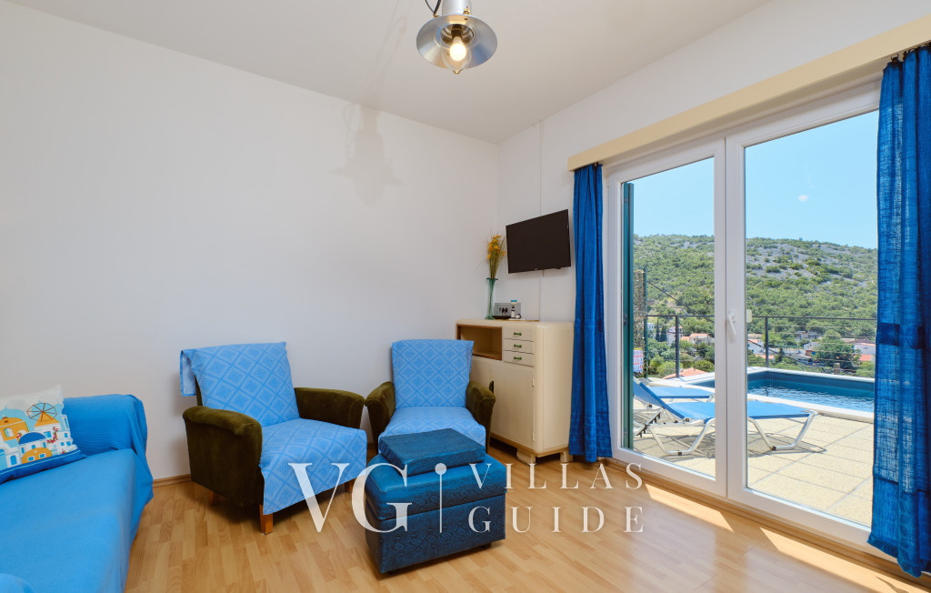 Villa House Vissum with pool&sea view Living room