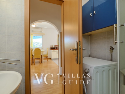 Villa House Vissum with pool&sea view Bathroom