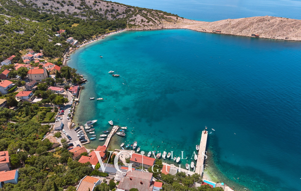 Villa House Vissum with pool&sea view Microlocation