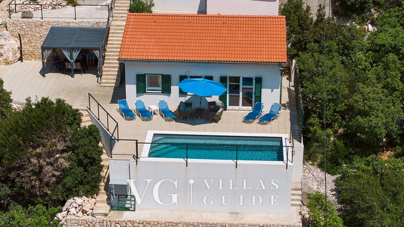 Villa House Vissum with pool&sea view Garten und Außenbereich