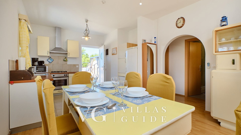 Villa House Vissum with pool&sea view Küche