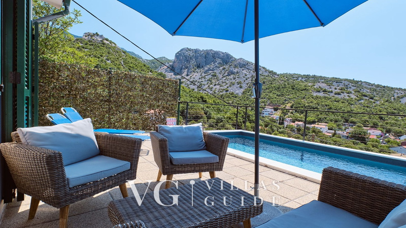 Villa House Vissum with pool&sea view Garten und Außenbereich