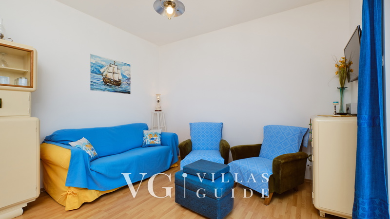 Villa House Vissum with pool&sea view Wohnzimmer