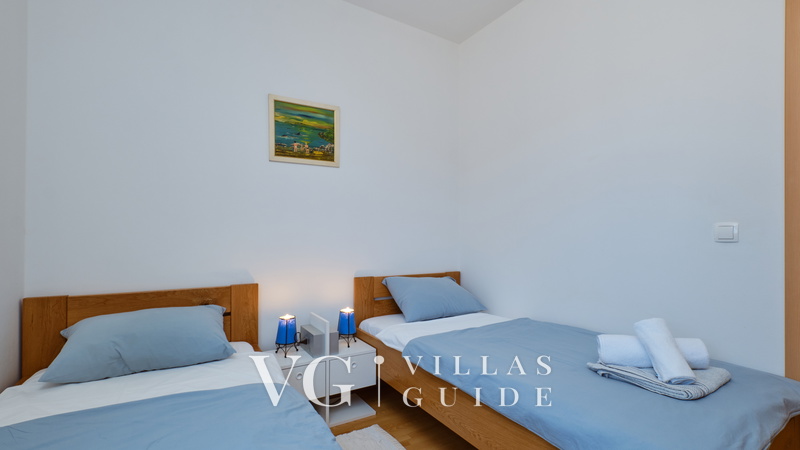 Villa House Vissum with pool&sea view Schlafzimmer