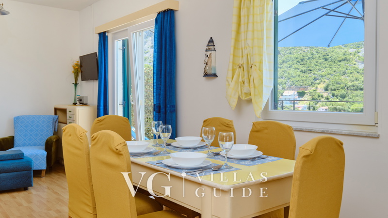 Villa House Vissum with pool&sea view Küche