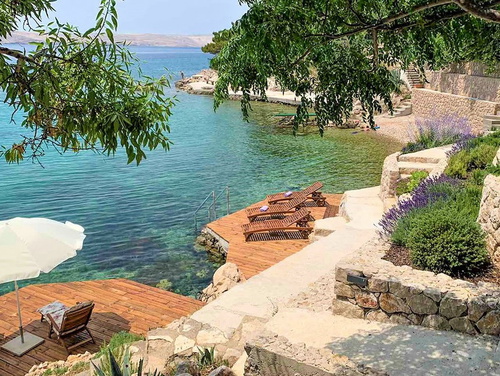 Villa Hemingway beachfront