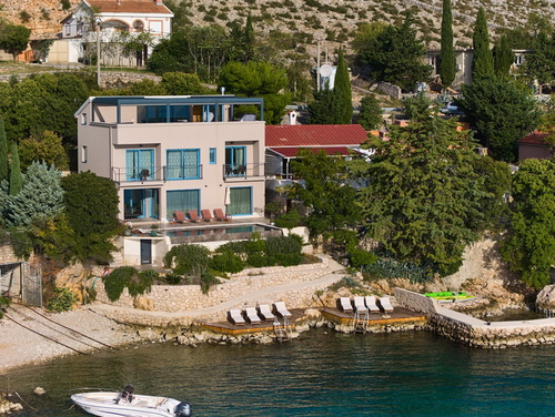 Villa Hemingway beachfront