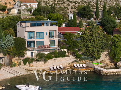 Villa Hemingway beachfront