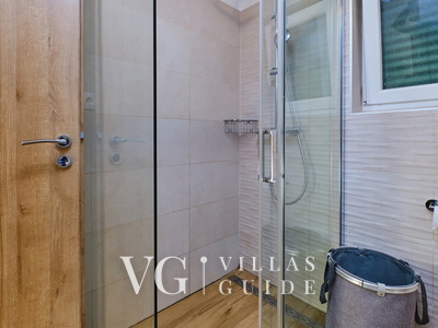 Villa Hemingway beachfront Bathroom