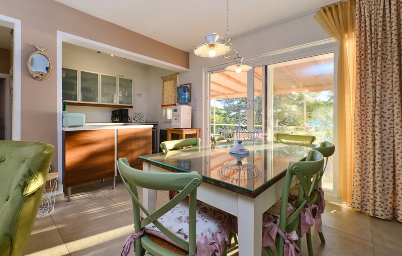 Villa Hemingway beachfront&private sundeck