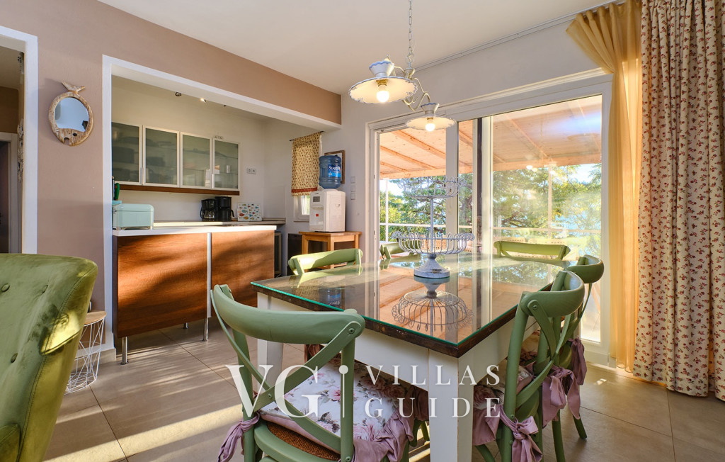 Villa Hemingway beachfront&private sundeck Kitchen