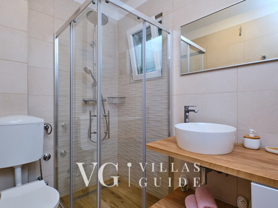 Villa Hemingway beachfront Bathroom