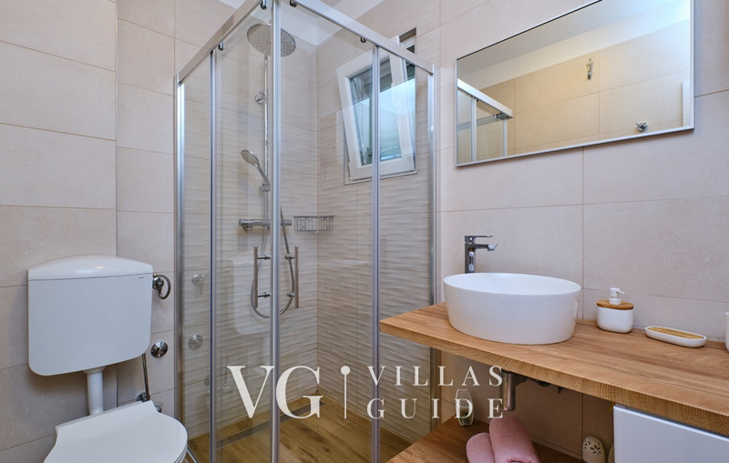 Villa Hemingway beachfront Bathroom