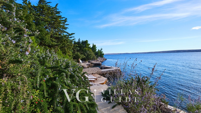 Villa Hemingway beachfront&private sundeck Microlocation