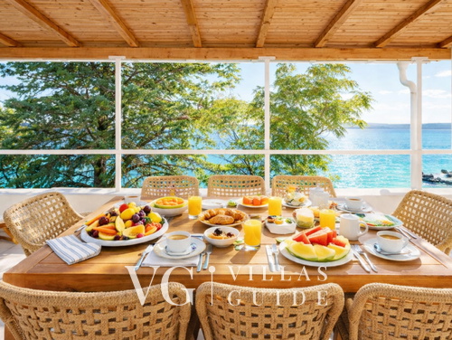 Villa Hemingway beachfront&private sundeck