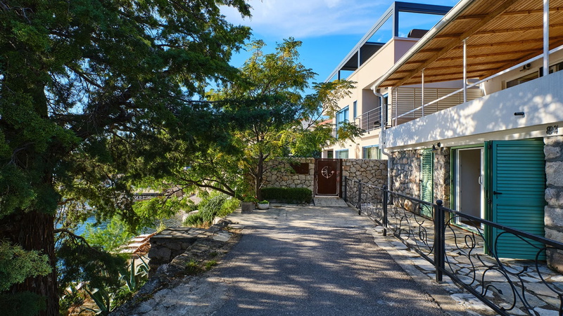 Villa Hemingway beachfront&private sundeck