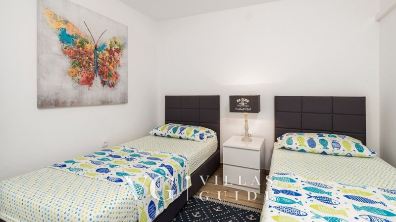 Villa Hemingway beachfront&private sundeck Camera da letto