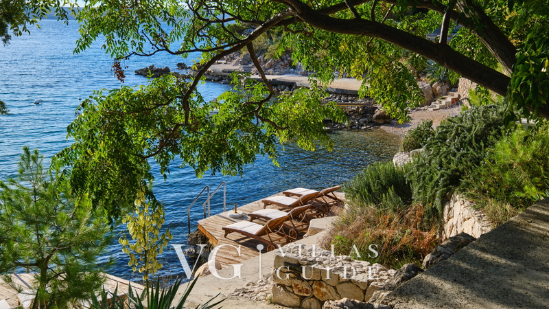 Villa Hemingway beachfront&private sundeck