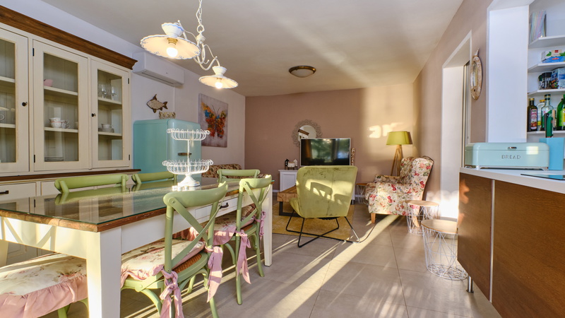 Villa Hemingway beachfront&private sundeck