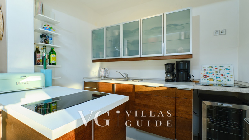 Villa Hemingway beachfront&private sundeck Kuhinja