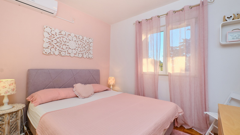 Villa Hemingway beachfront&private sundeck