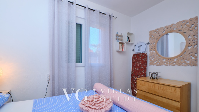 Villa Hemingway beachfront&private sundeck Spavaća soba