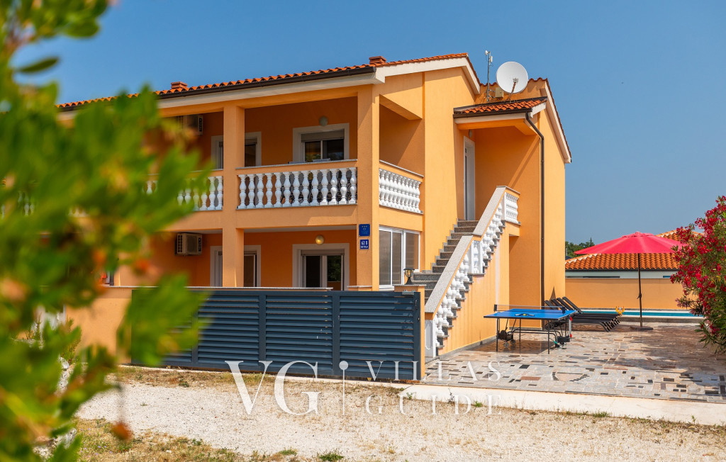 Villa Jasminka Garden and property exterior