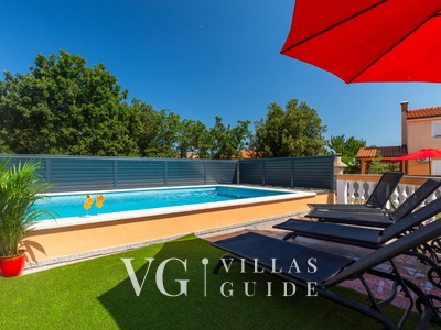 Villa Maks Additional content