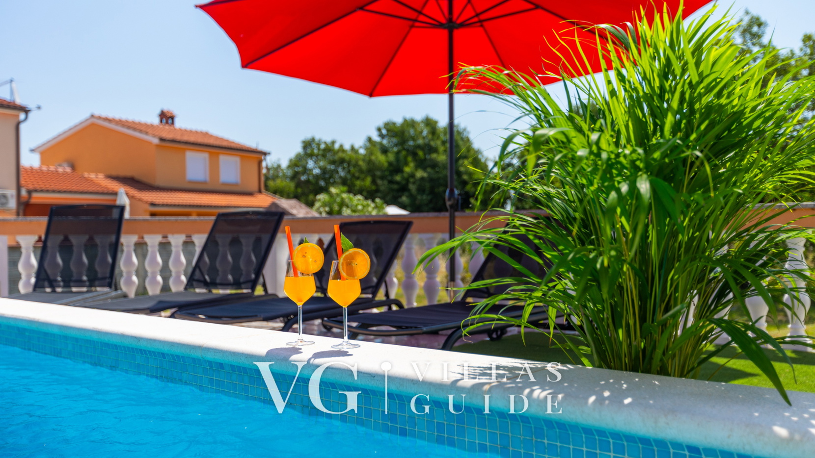 Villa Maks