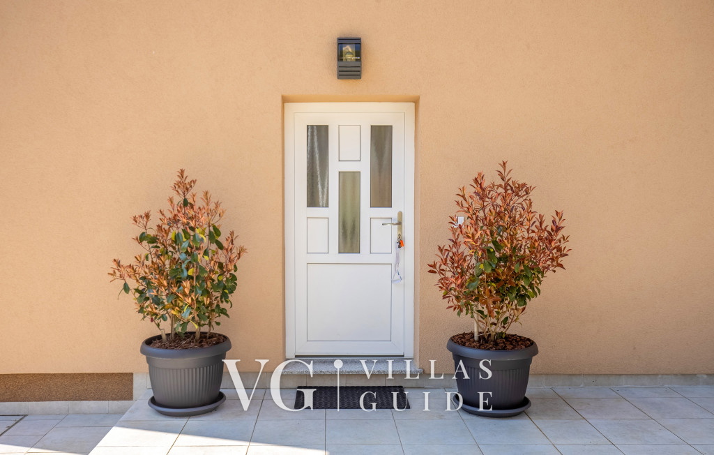 House Hideaway Novi Vinodolski Garden and property exterior