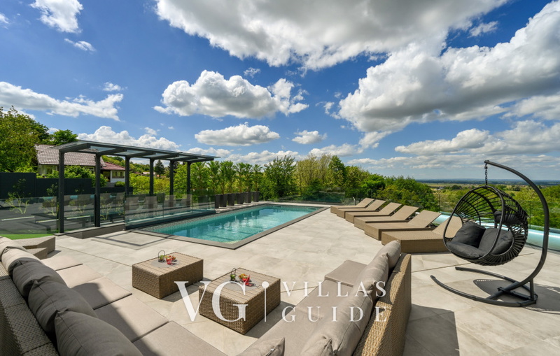 Villa Lady Berga Zusatzinhalte