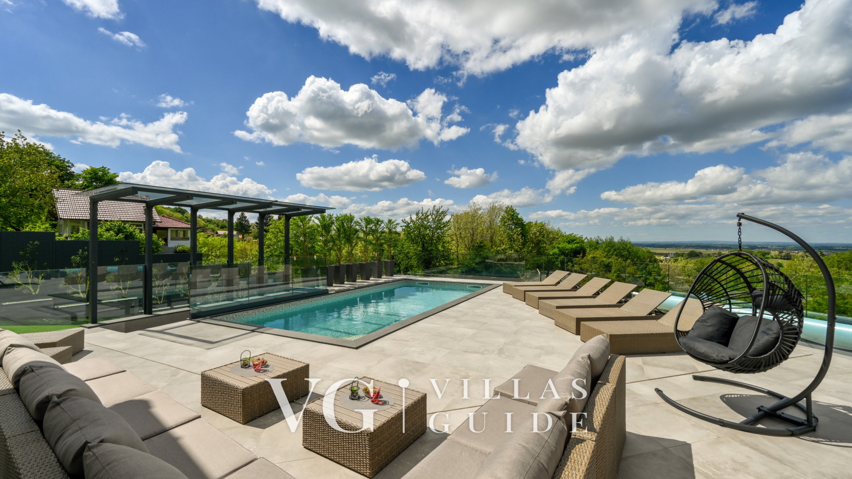 Villa Lady Berga Pool