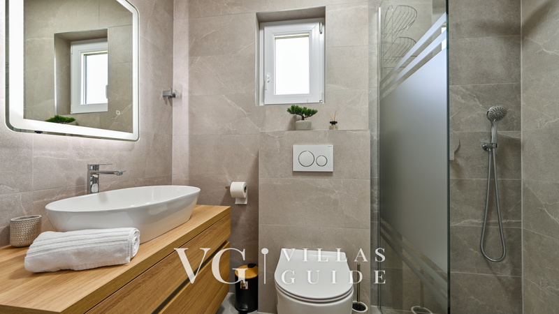 Villa Lady Berga Bathroom