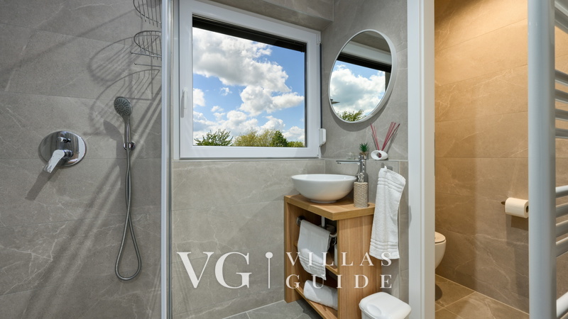 Villa Lady Berga Bathroom