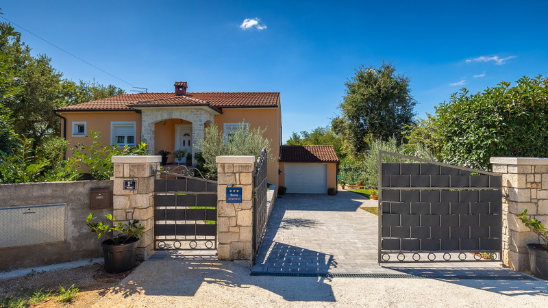 Villa Alma