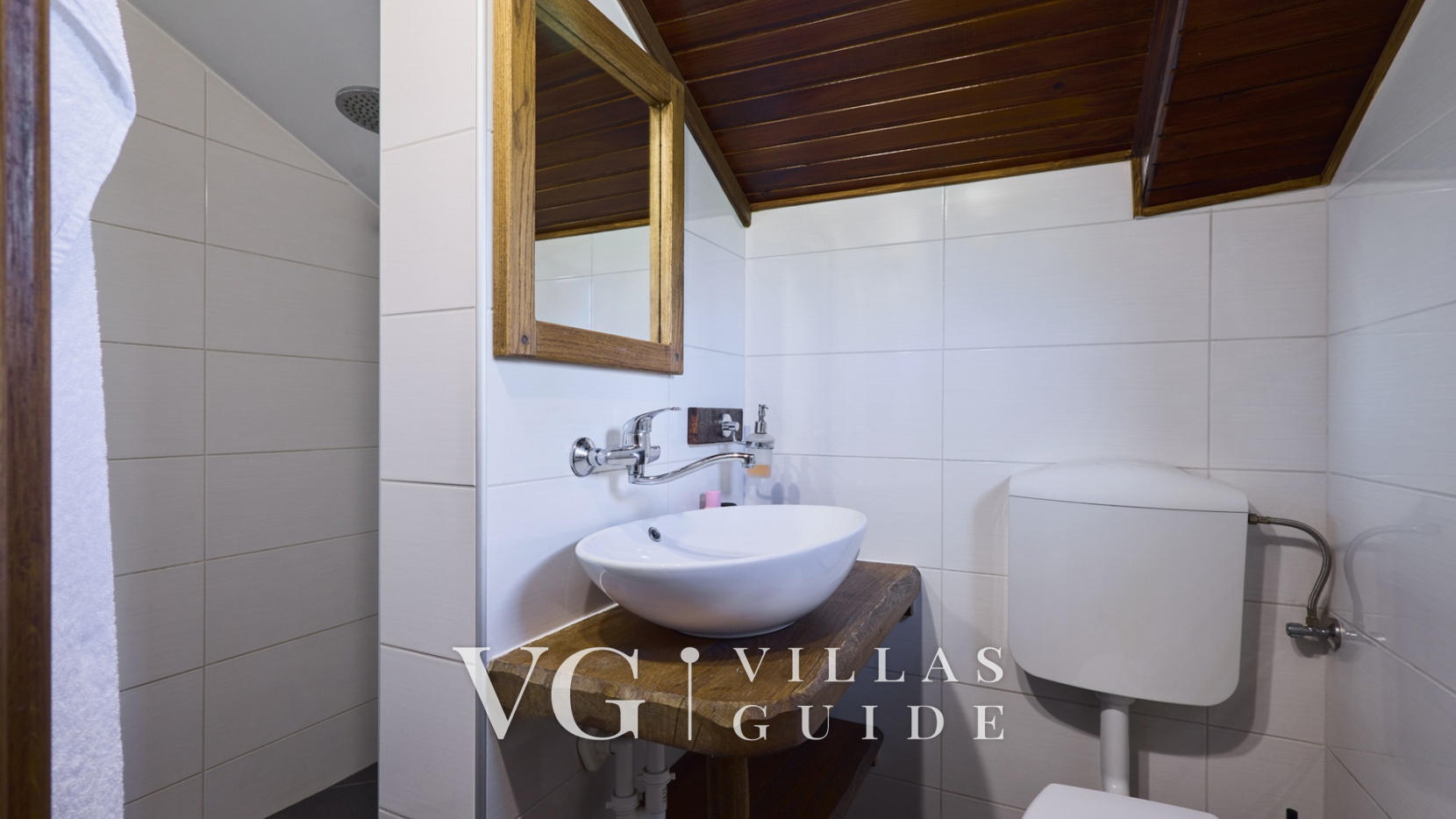 Holiday Home Blackrock Siscia Bathroom