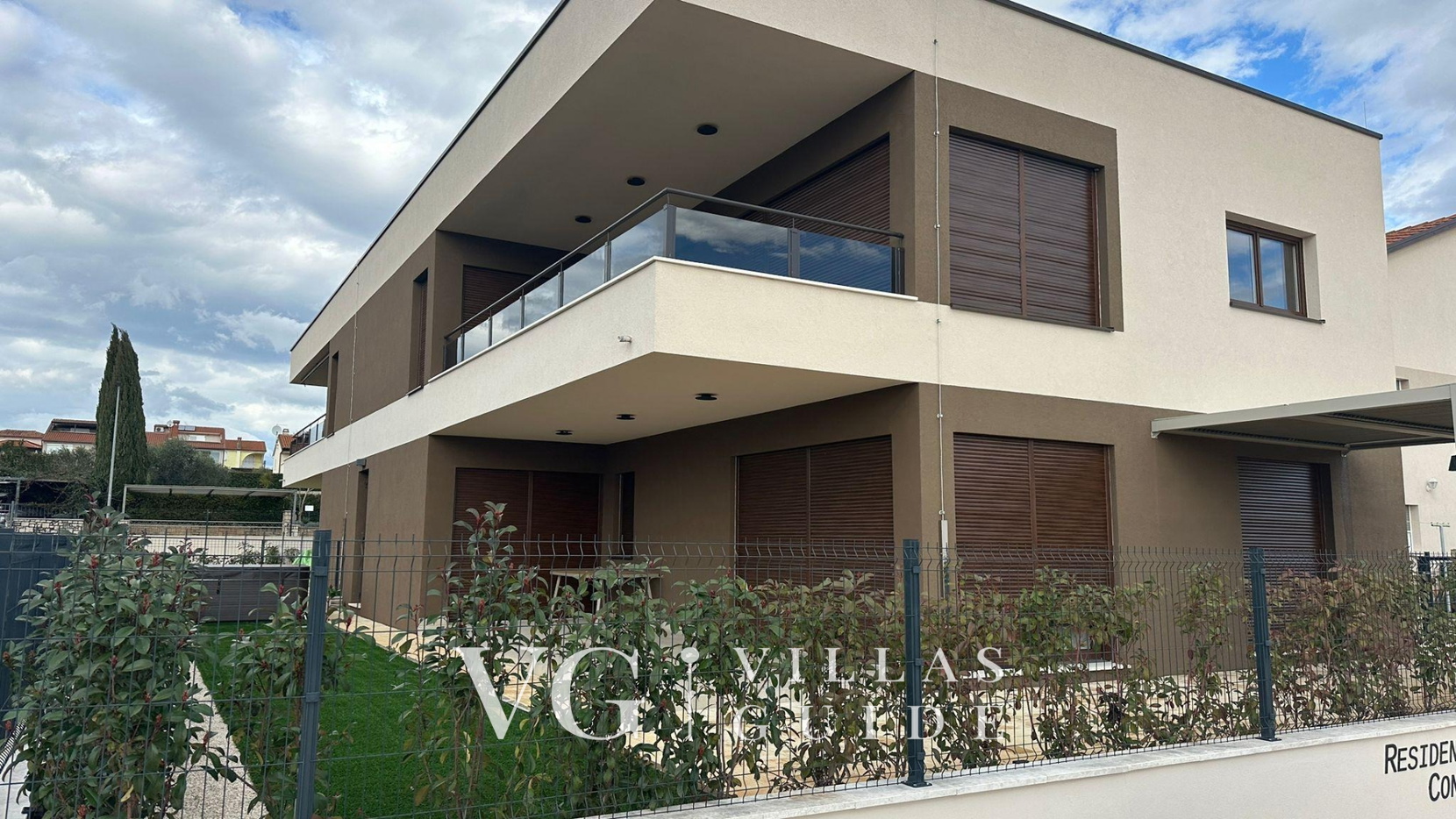 App Residence Contessa with terrace Garden and property exterior