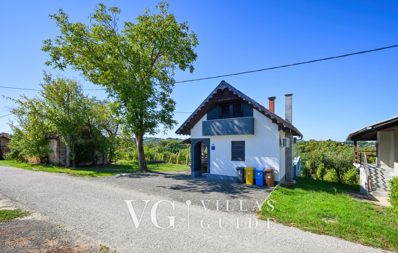 Villa Vinea Garden and property exterior