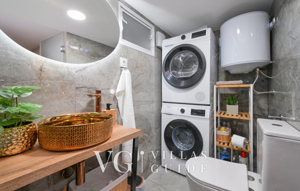 Villa Vinea Bathroom